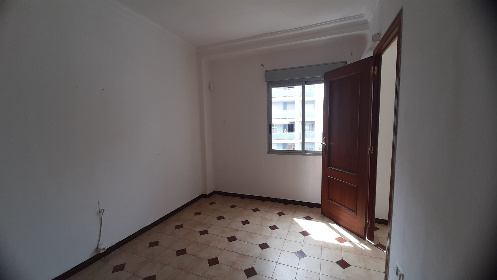 Property Image 3 Property Image 3