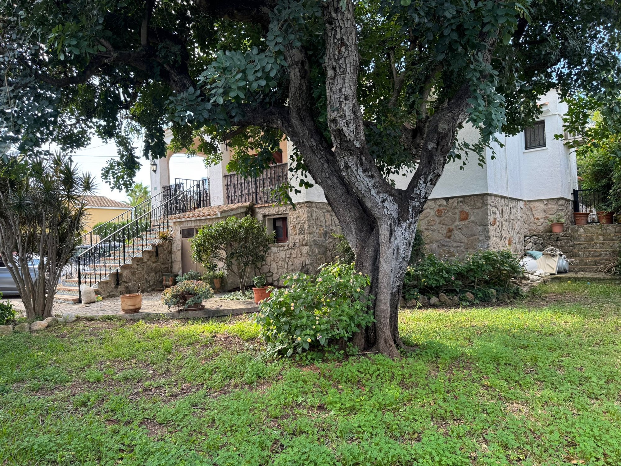 Property Image 2 Property Image 2