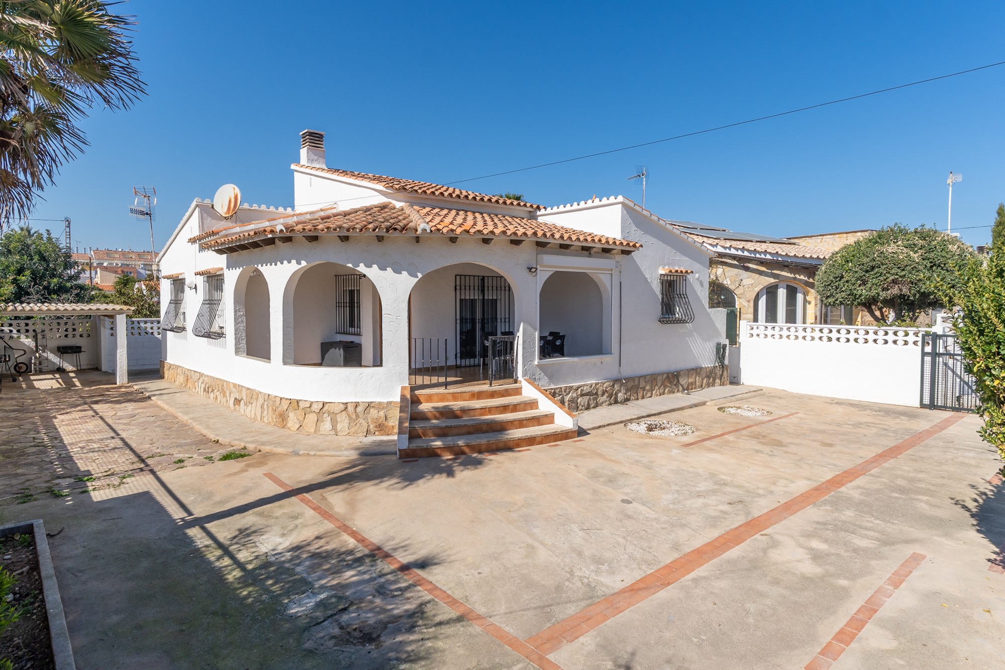 Three Bedroom Villa in Denia, Front Line Beach Location