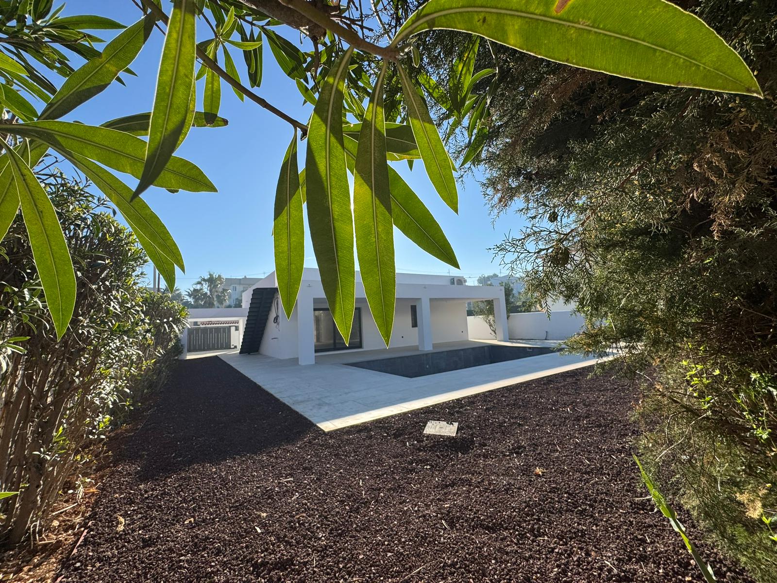 Villa with 3 Bedrooms in Denia, Playa Els Molins, Near the Sea