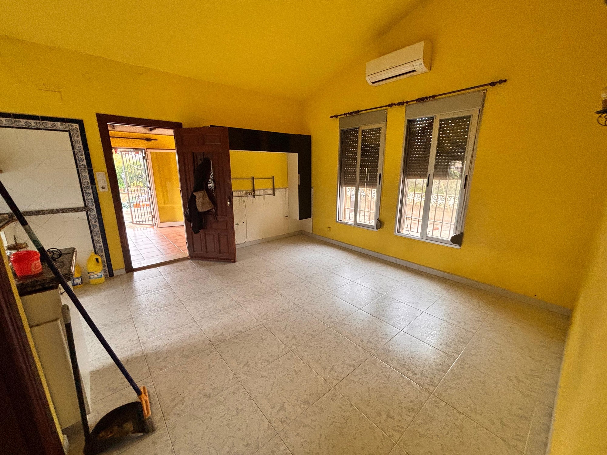 Finca with 2 Bedrooms in Beniarbeig with Private Pool