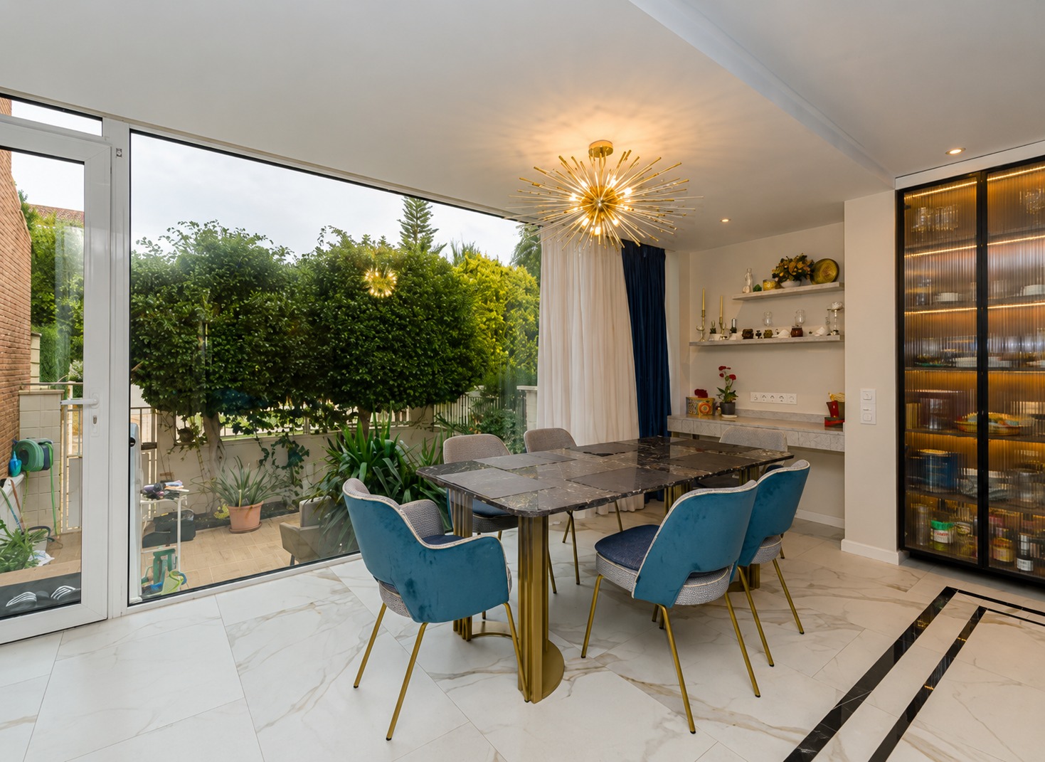 Villa, 5 Bedrooms, Alicante, with Private Pool