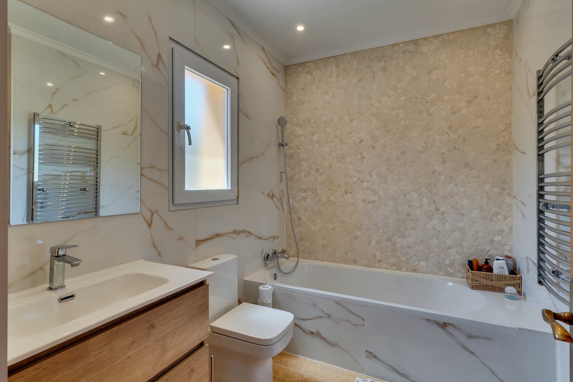 Villa, 3 Bedrooms, Beniarbeig, with Pool and Mountain Views