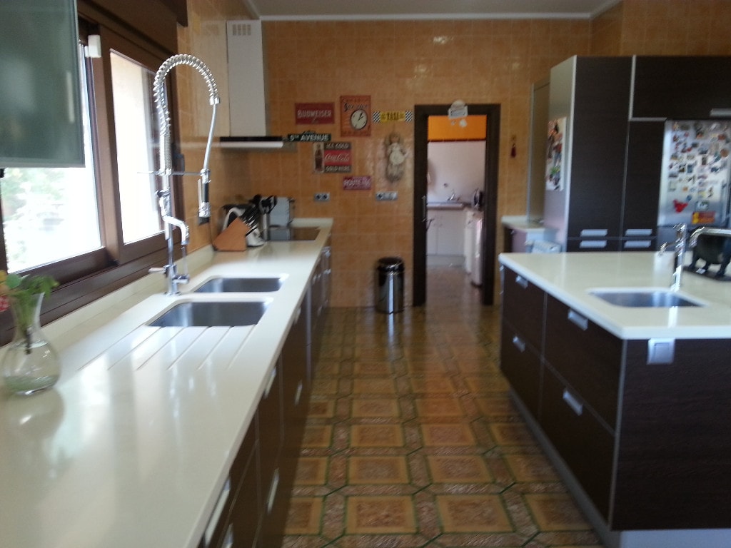 Four Bedroom Villa in Pedreguer with Pool and Extensive Grounds
