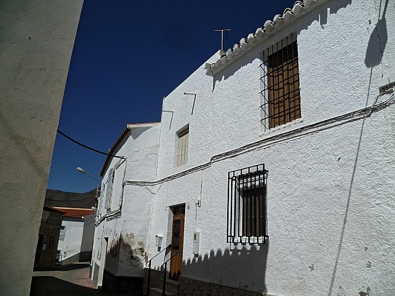 House in Uleila del Campo - view 1