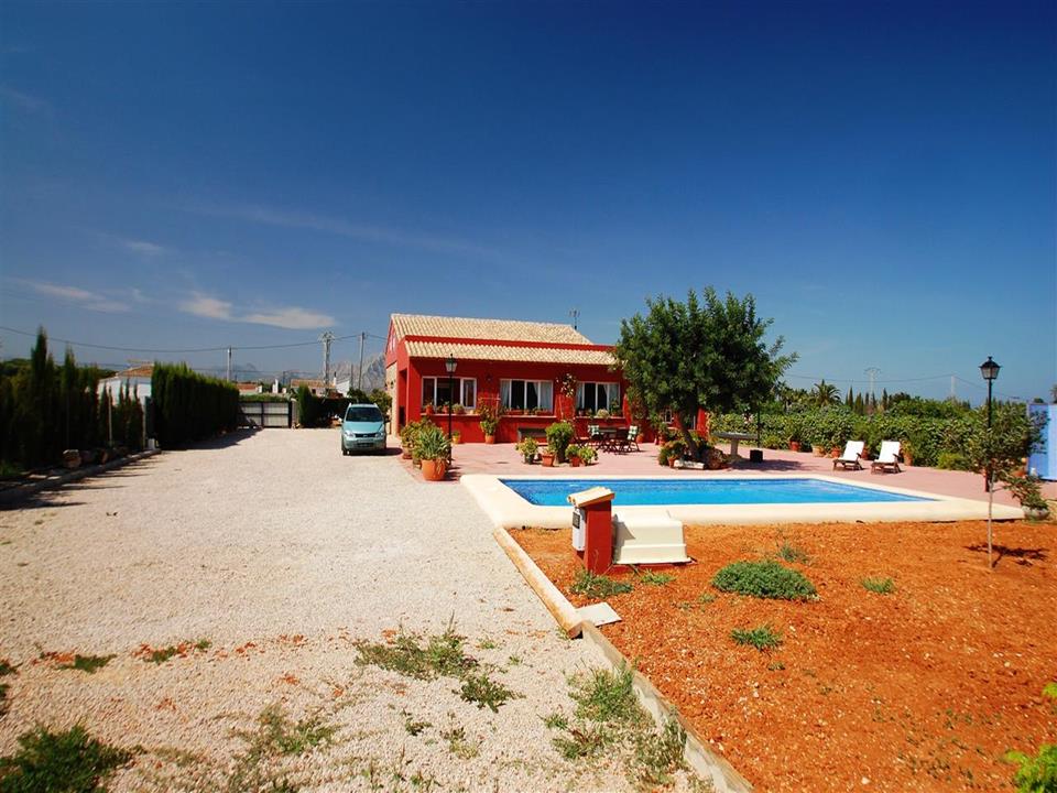 Venta. Villas en Denia