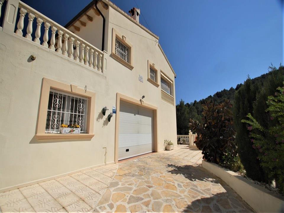 Villa in Orba 