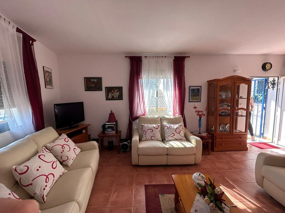 Venta. Chalet/Villa en Ráfol de Almunia