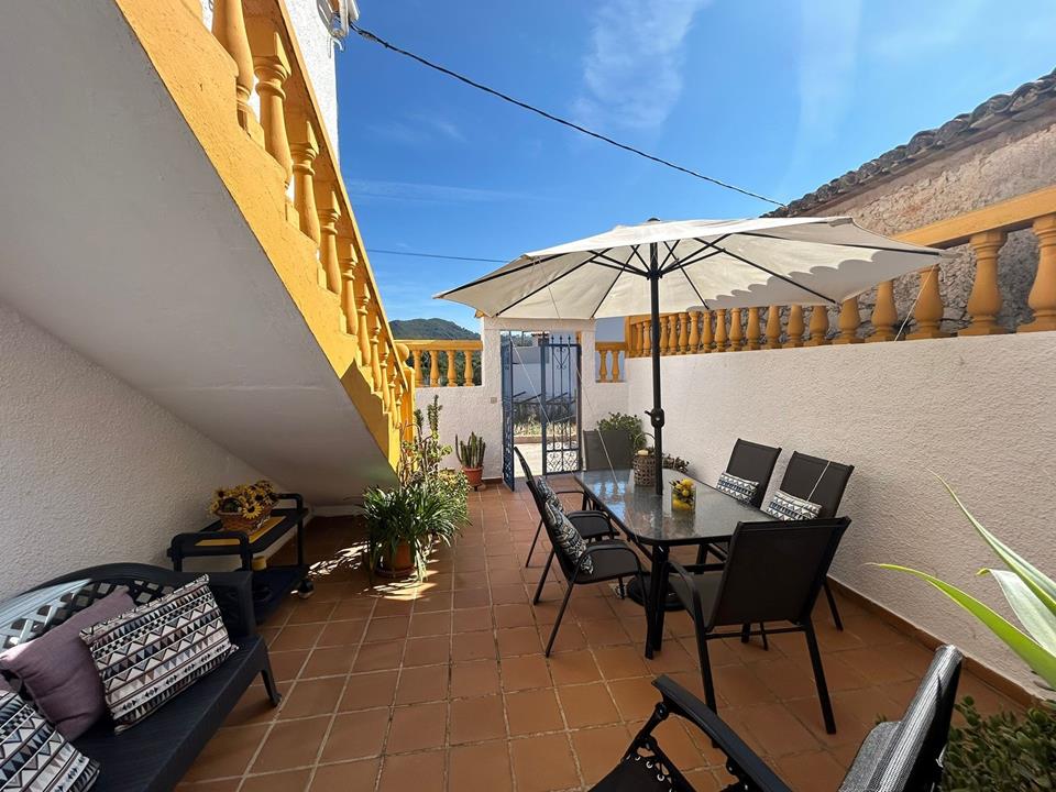 Venta. Chalet/Villa en Ráfol de Almunia