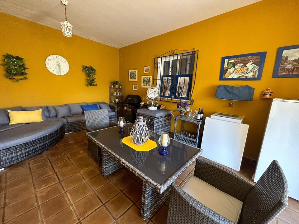 Venta. Chalet/Villa en Ráfol de Almunia