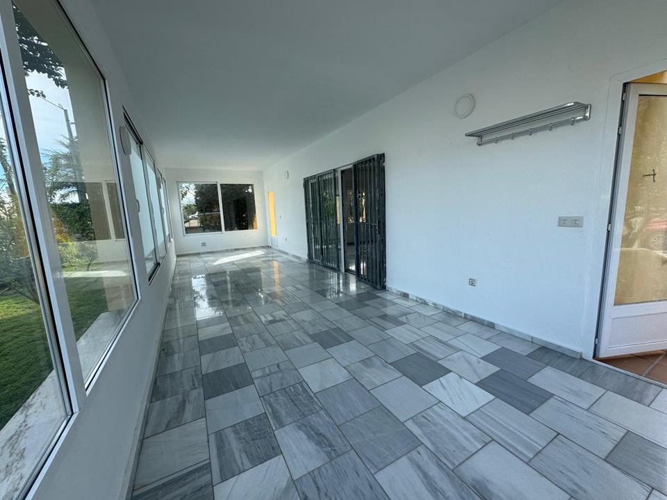 Verkoop. Villa in Denia