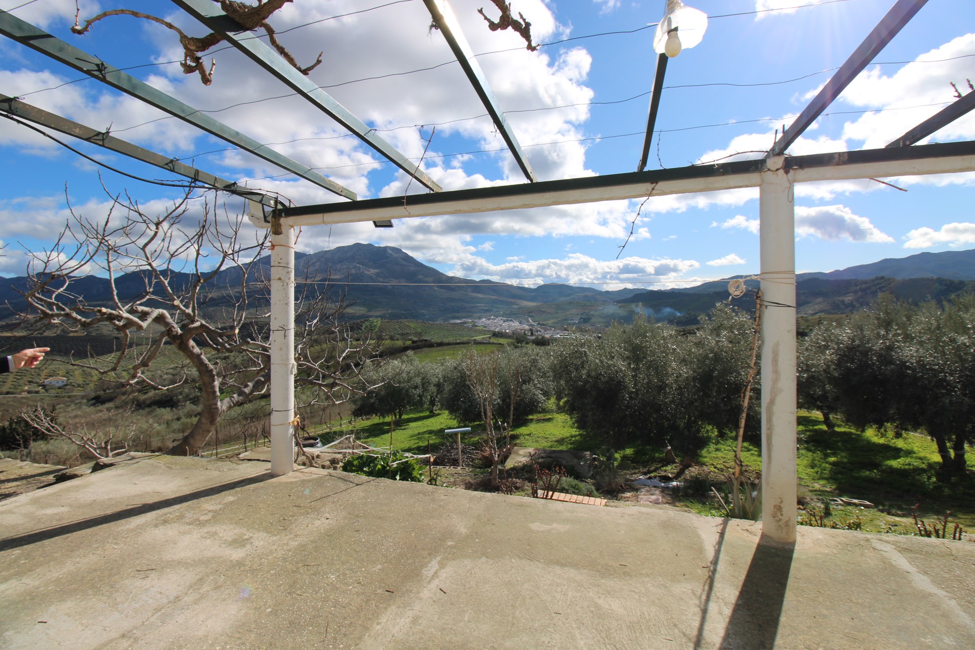 4 Bedroom Country House in El Burgo