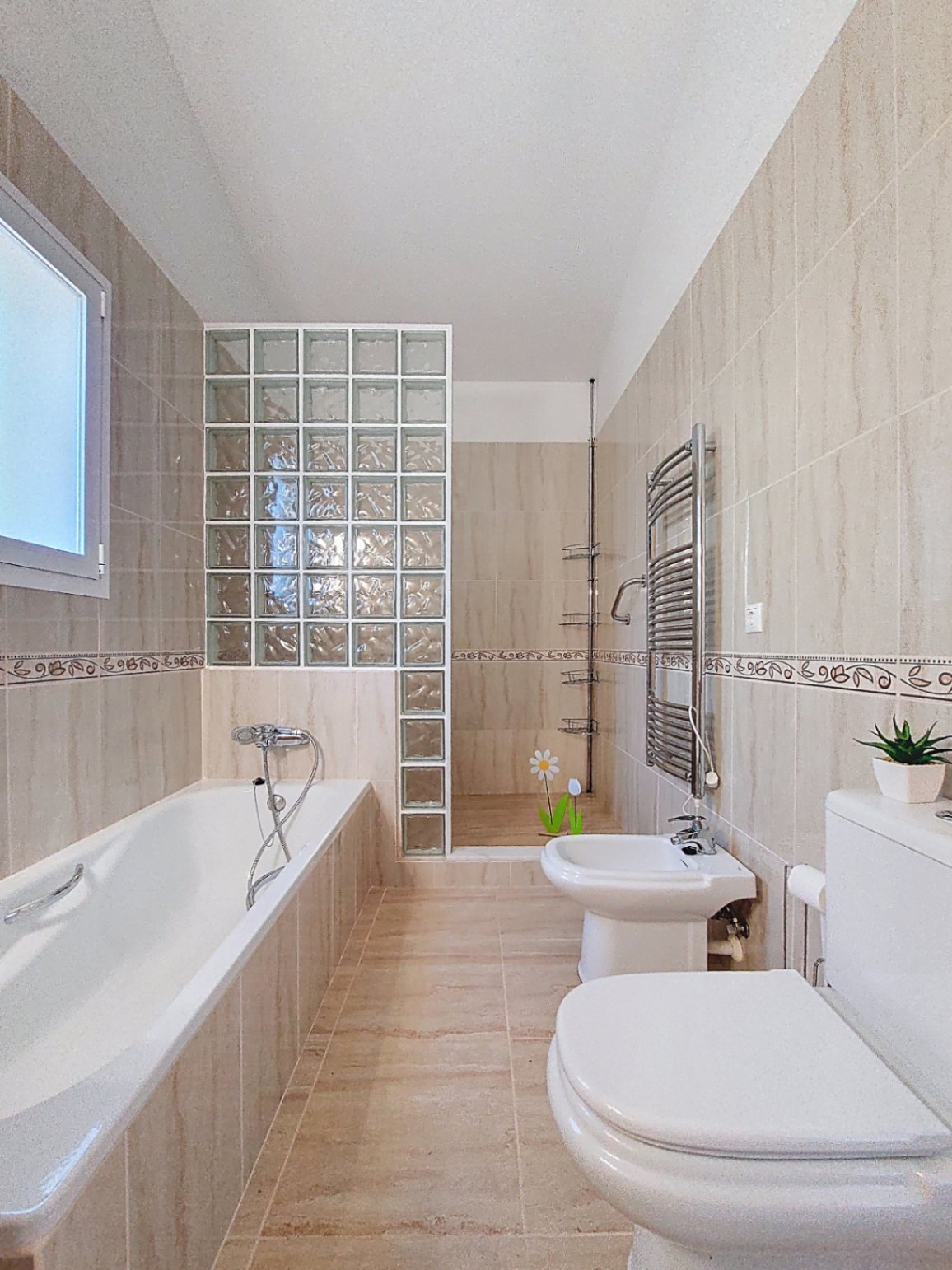 Miraflor Homes