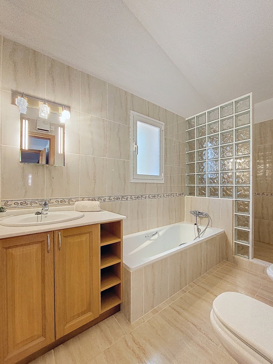 Miraflor Homes