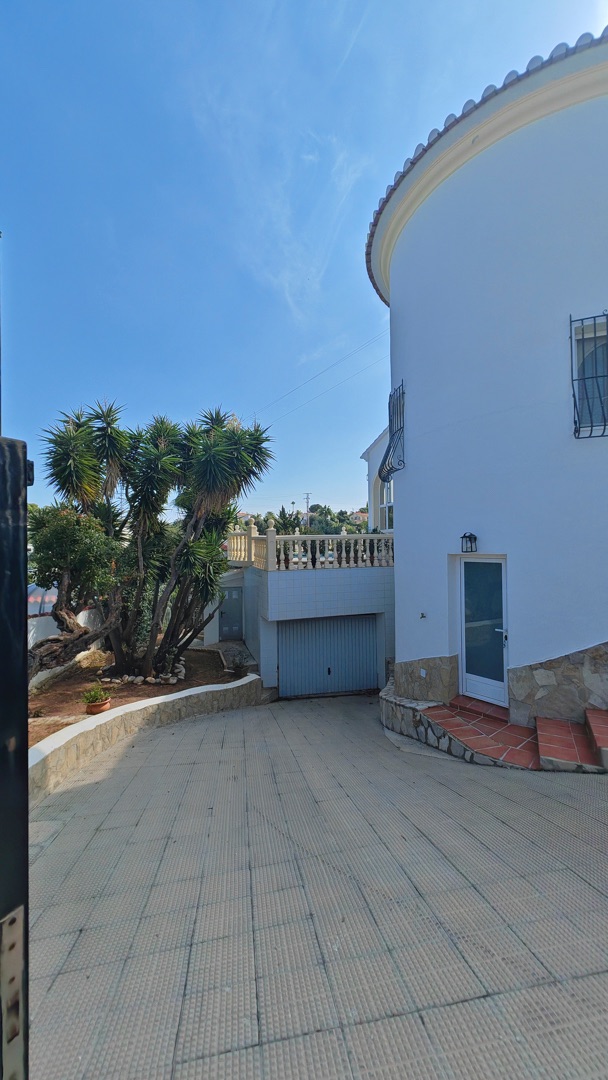 Miraflor Homes