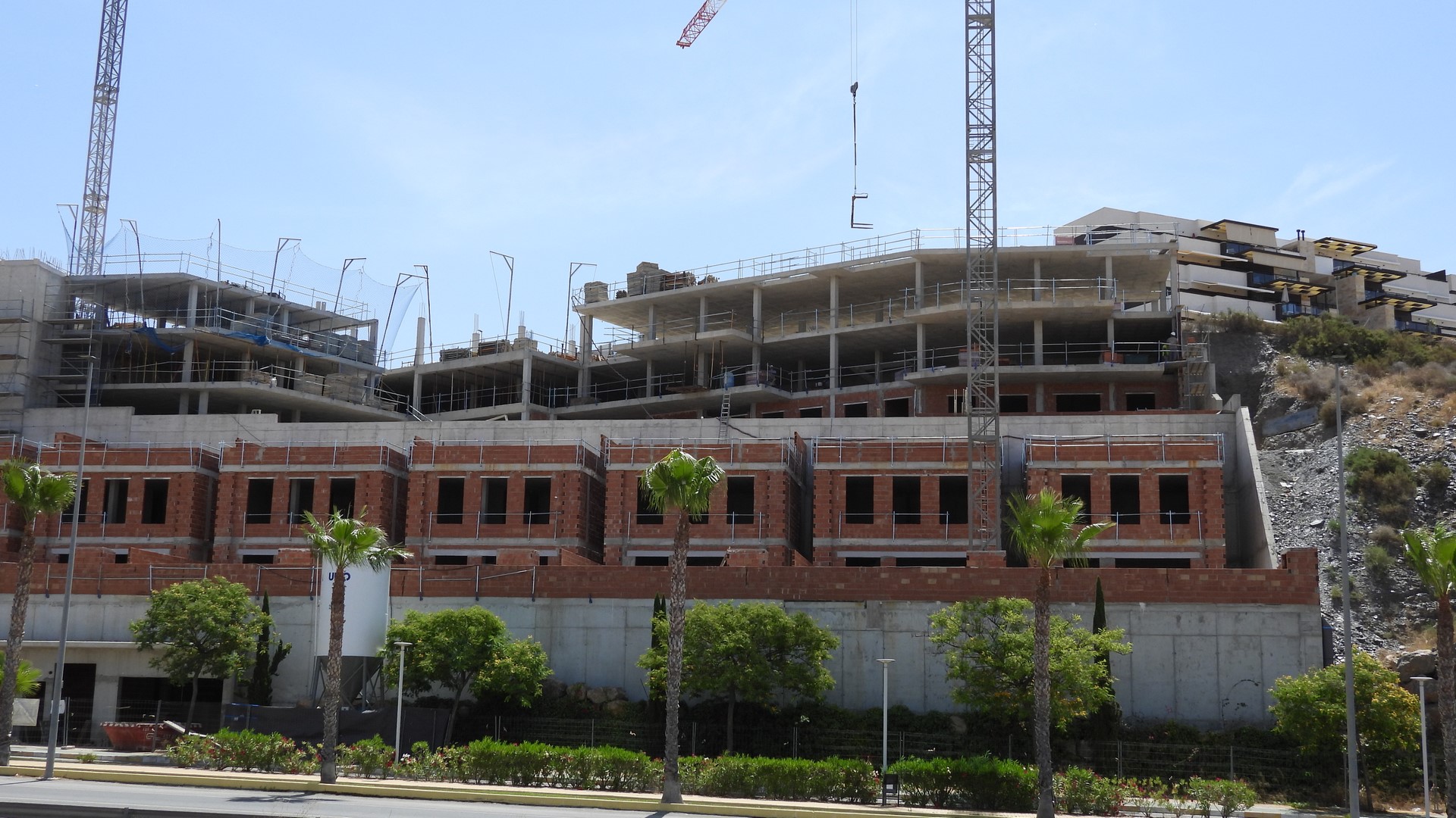 Calida Prime Properties