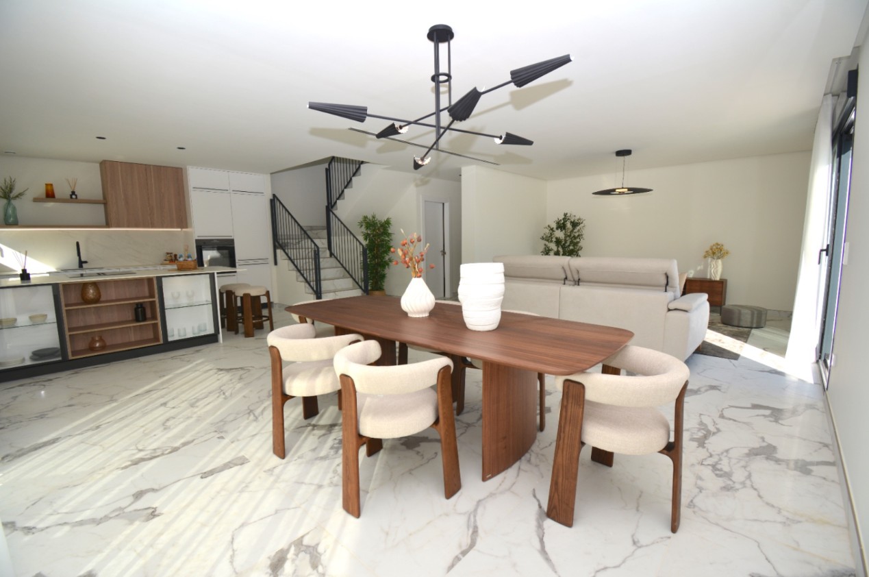 Miraflor Homes