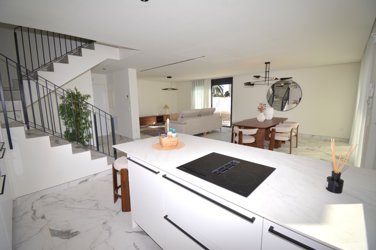 Miraflor Homes