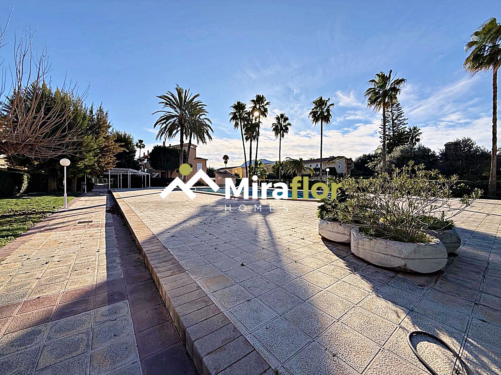 Miraflor Homes