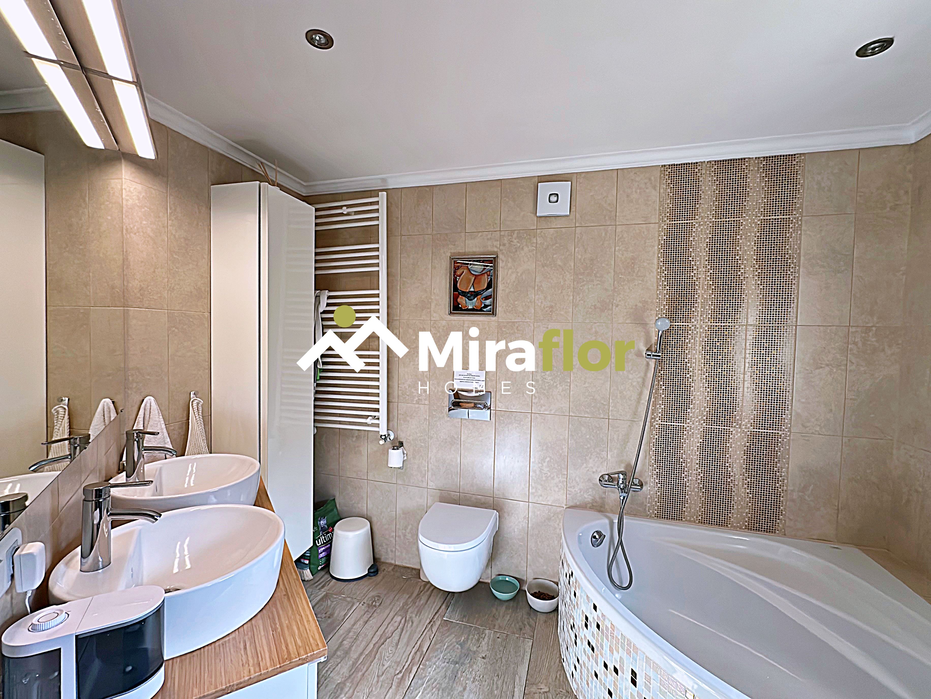 Miraflor Homes