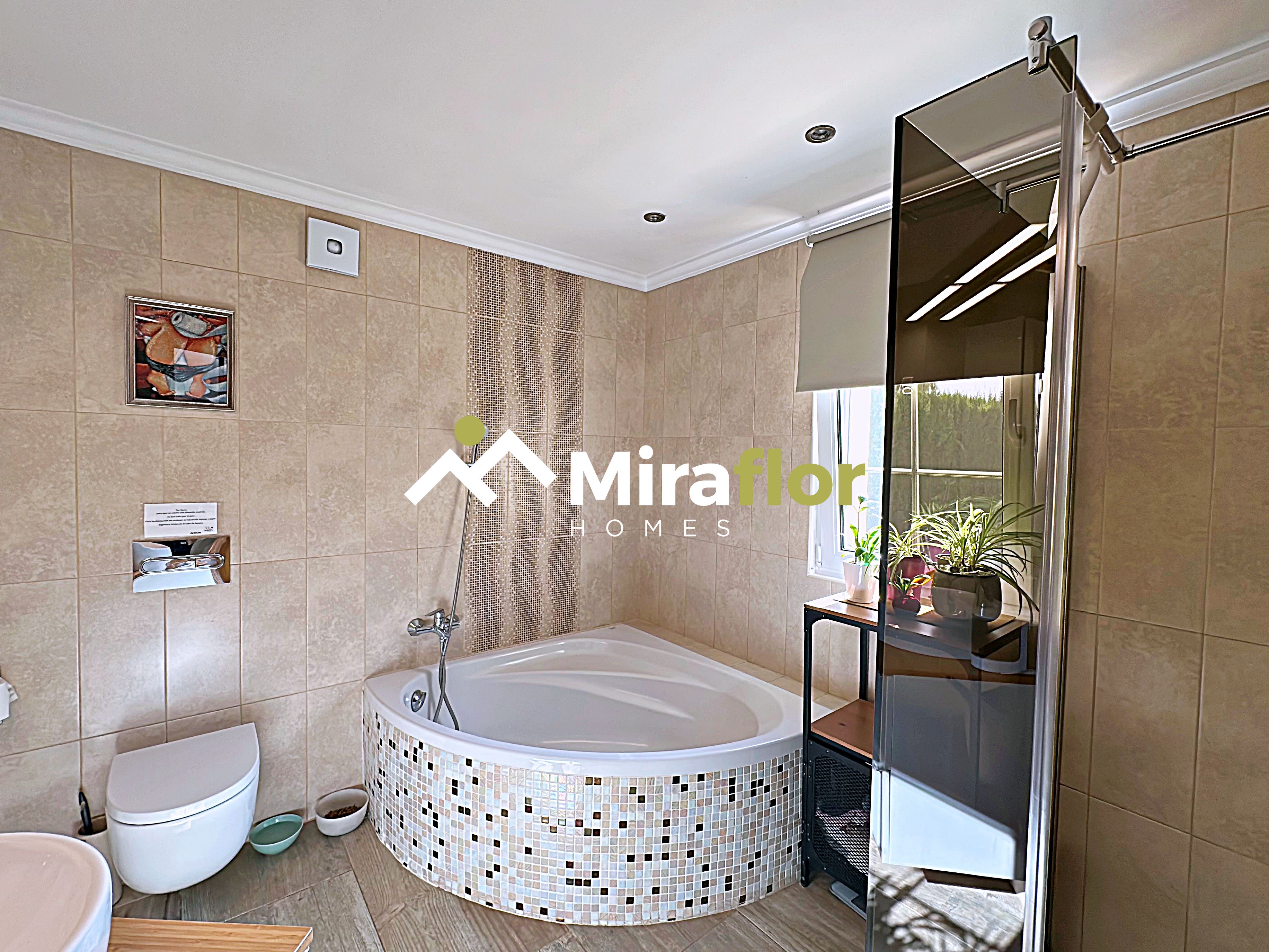 Miraflor Homes