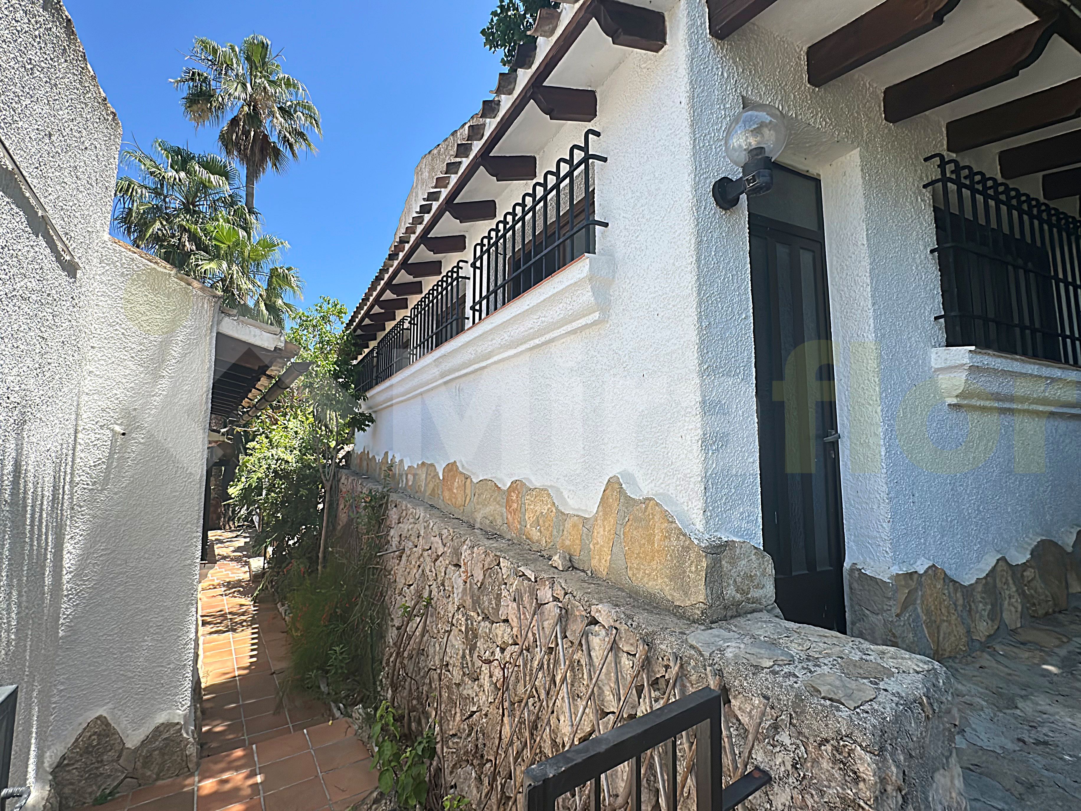 Miraflor Homes