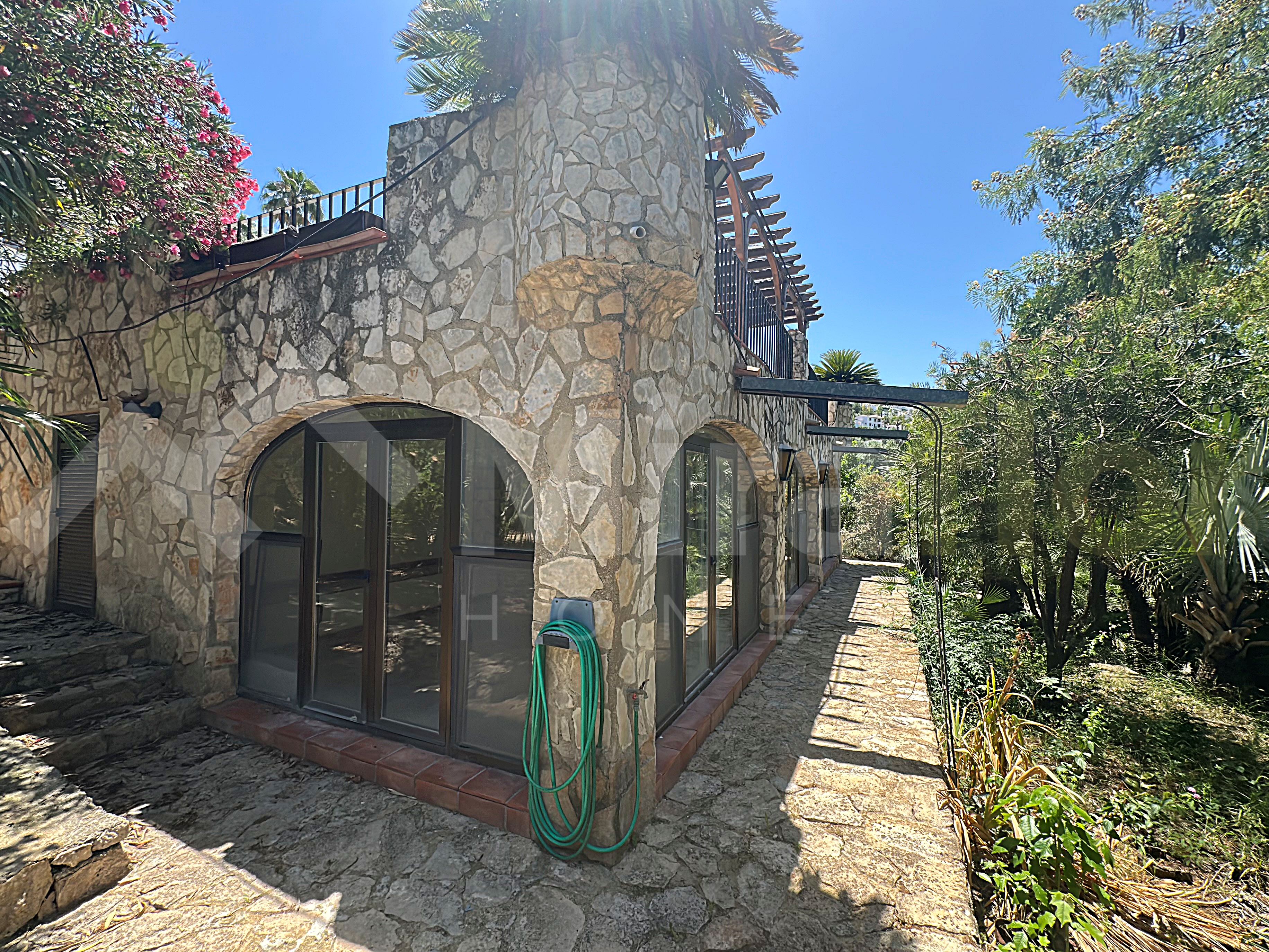 Miraflor Homes