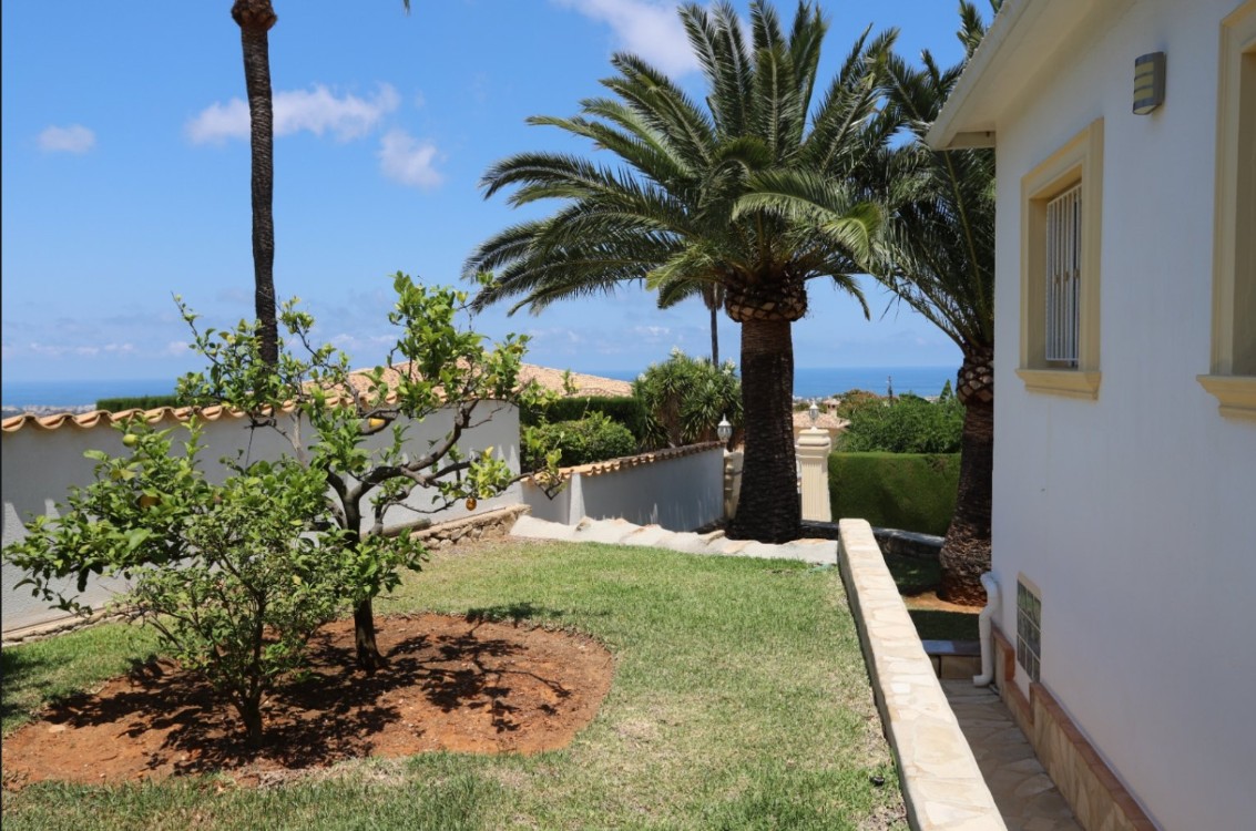 Miraflor Homes