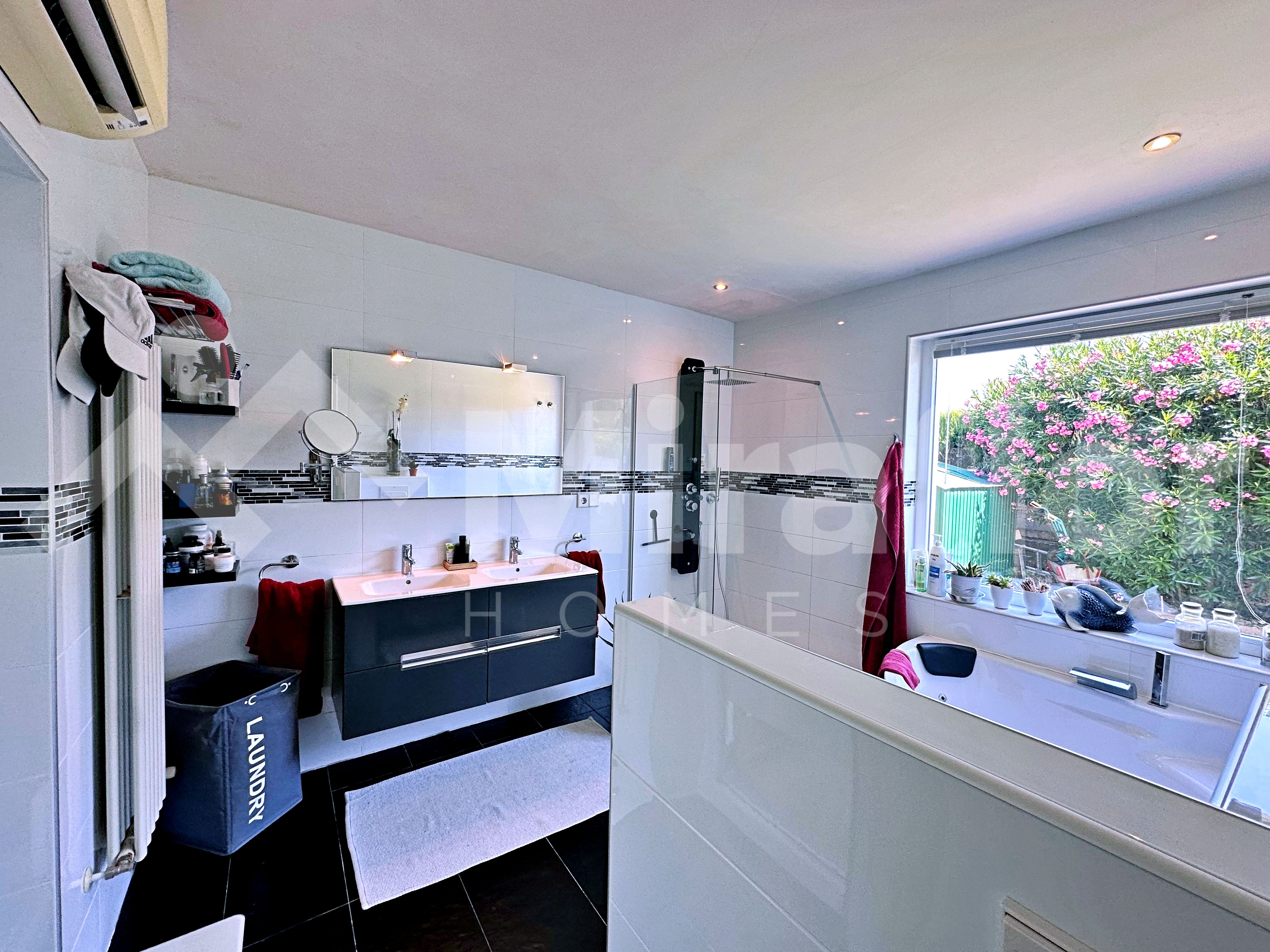 Miraflor Homes