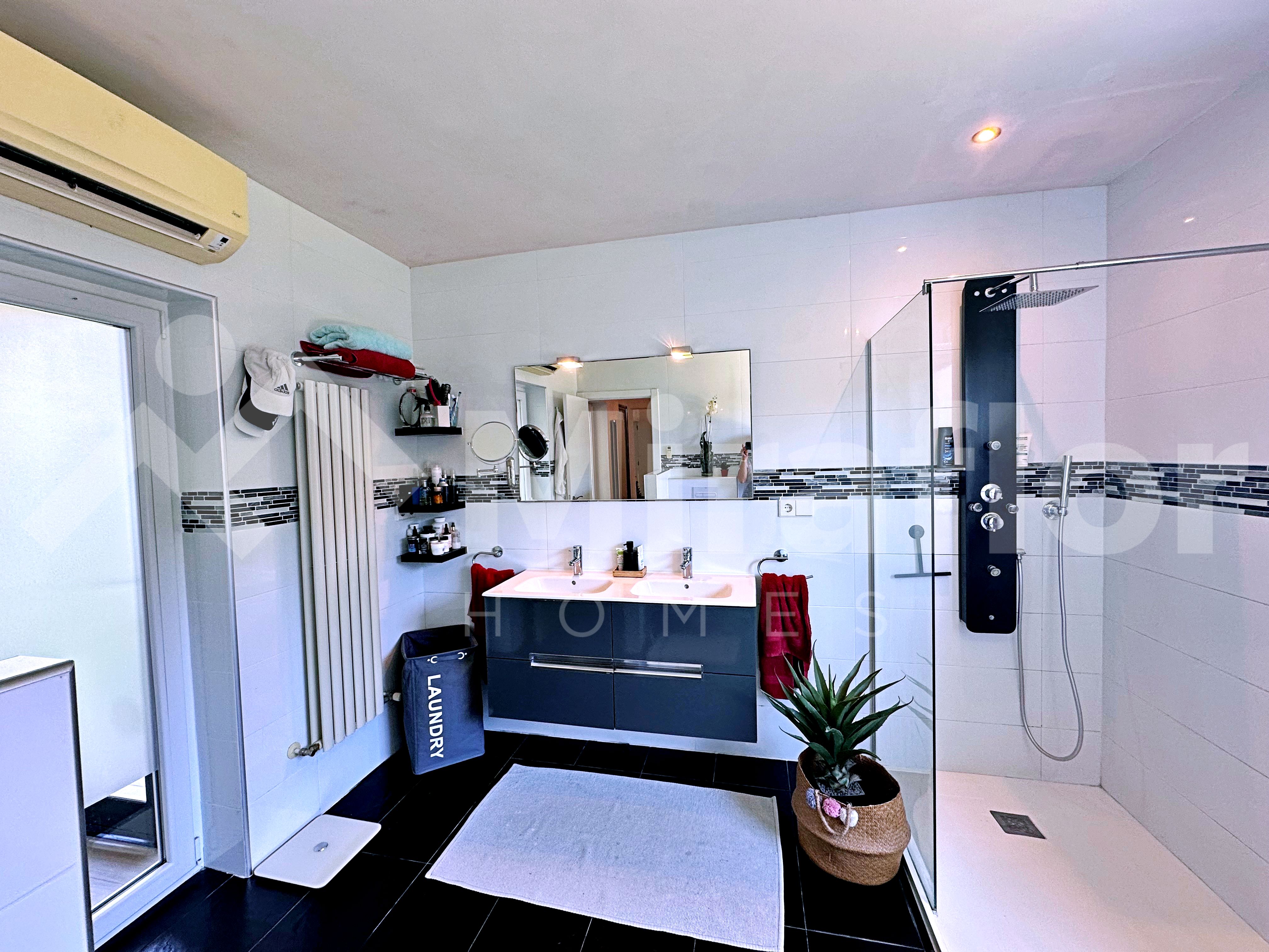 Miraflor Homes