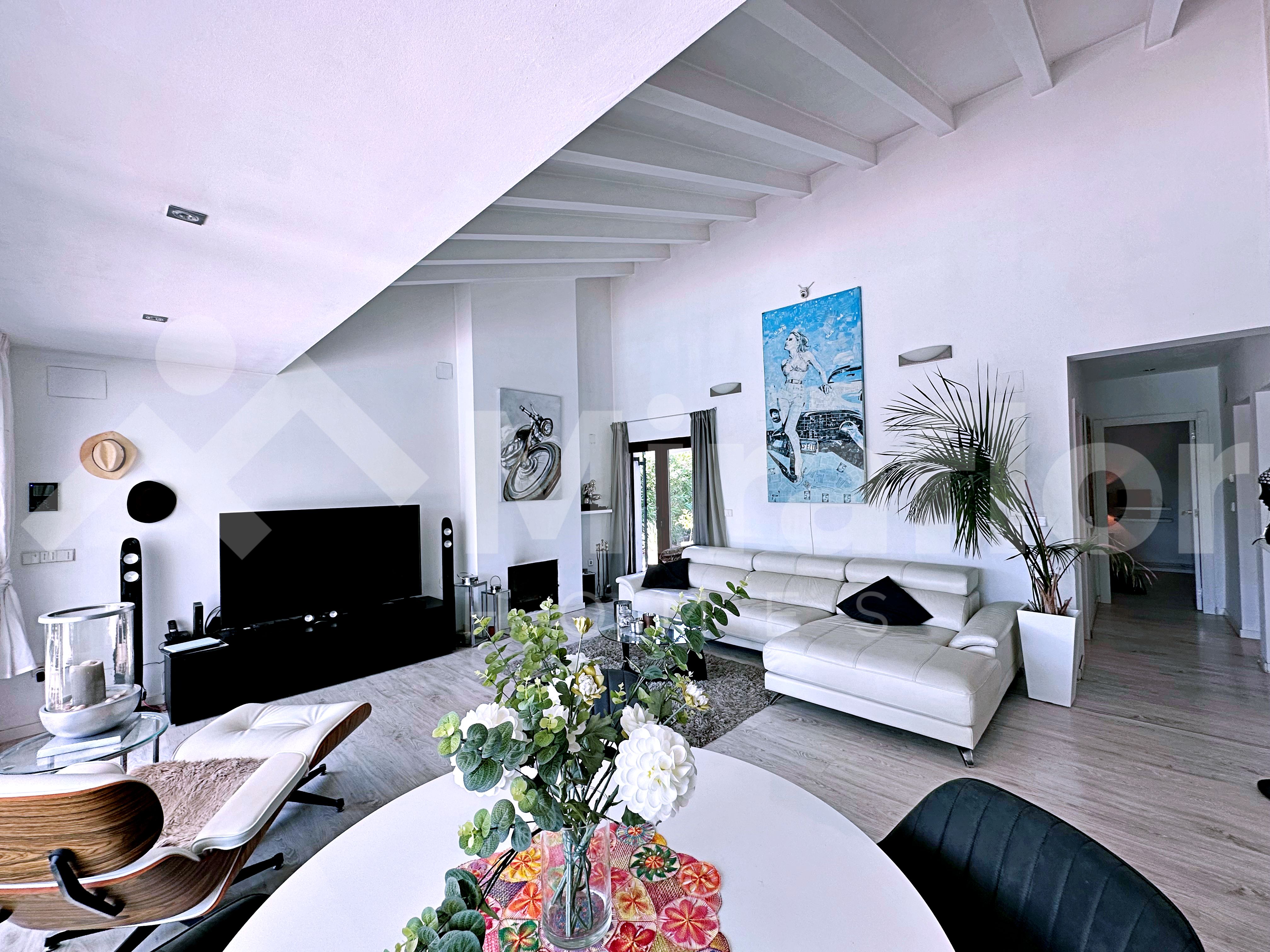 Miraflor Homes