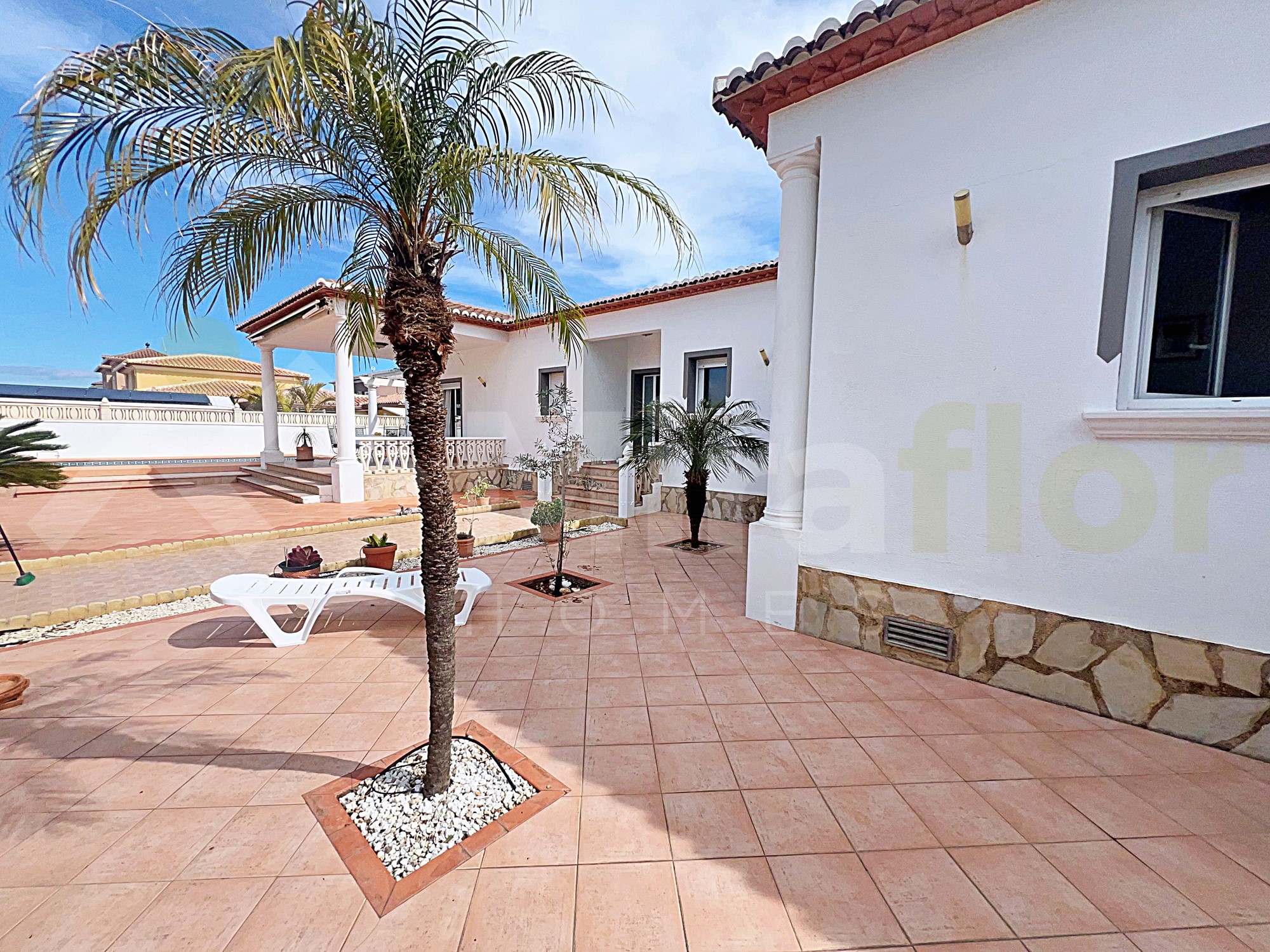 Miraflor Homes