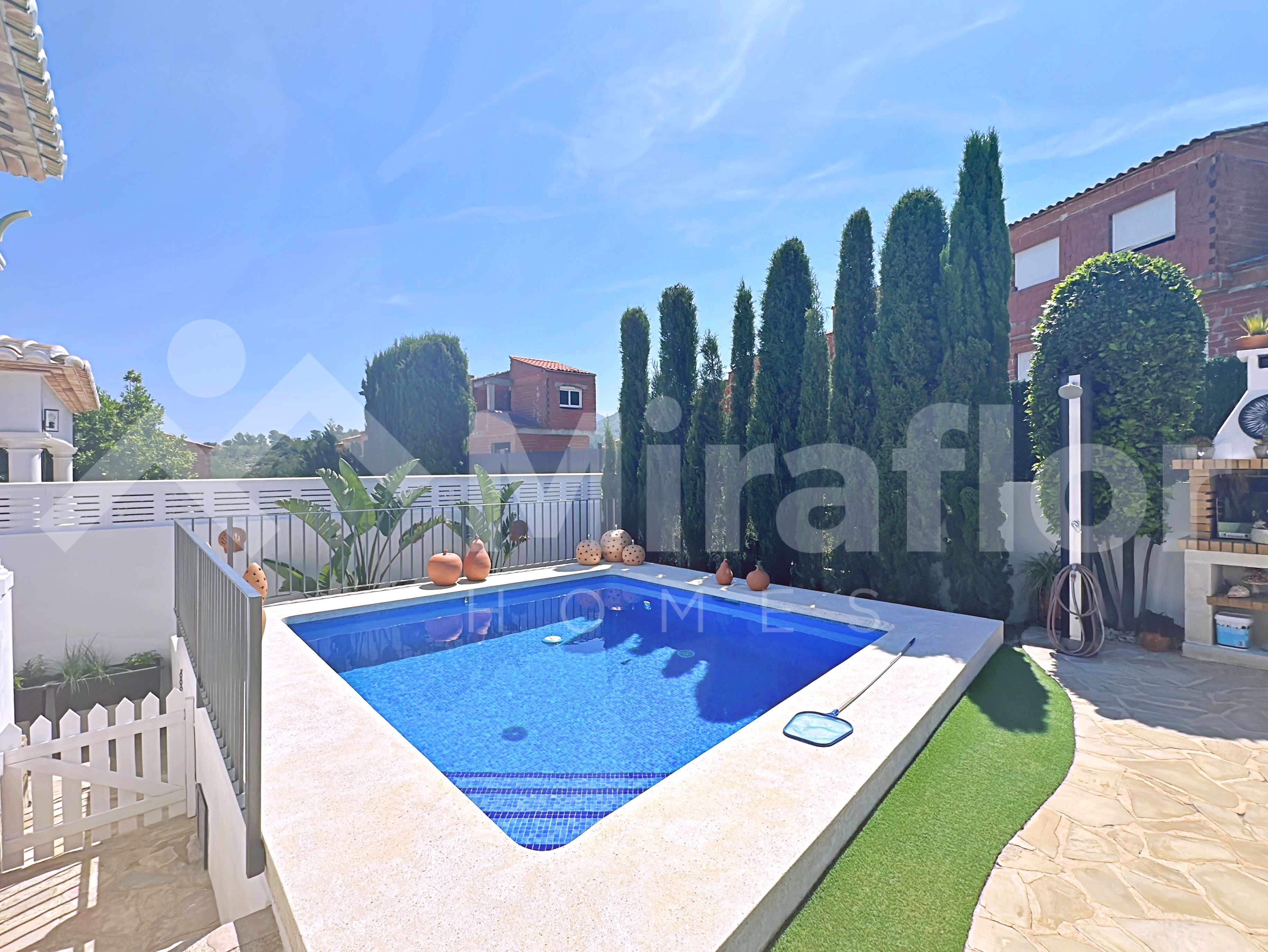 Miraflor Homes