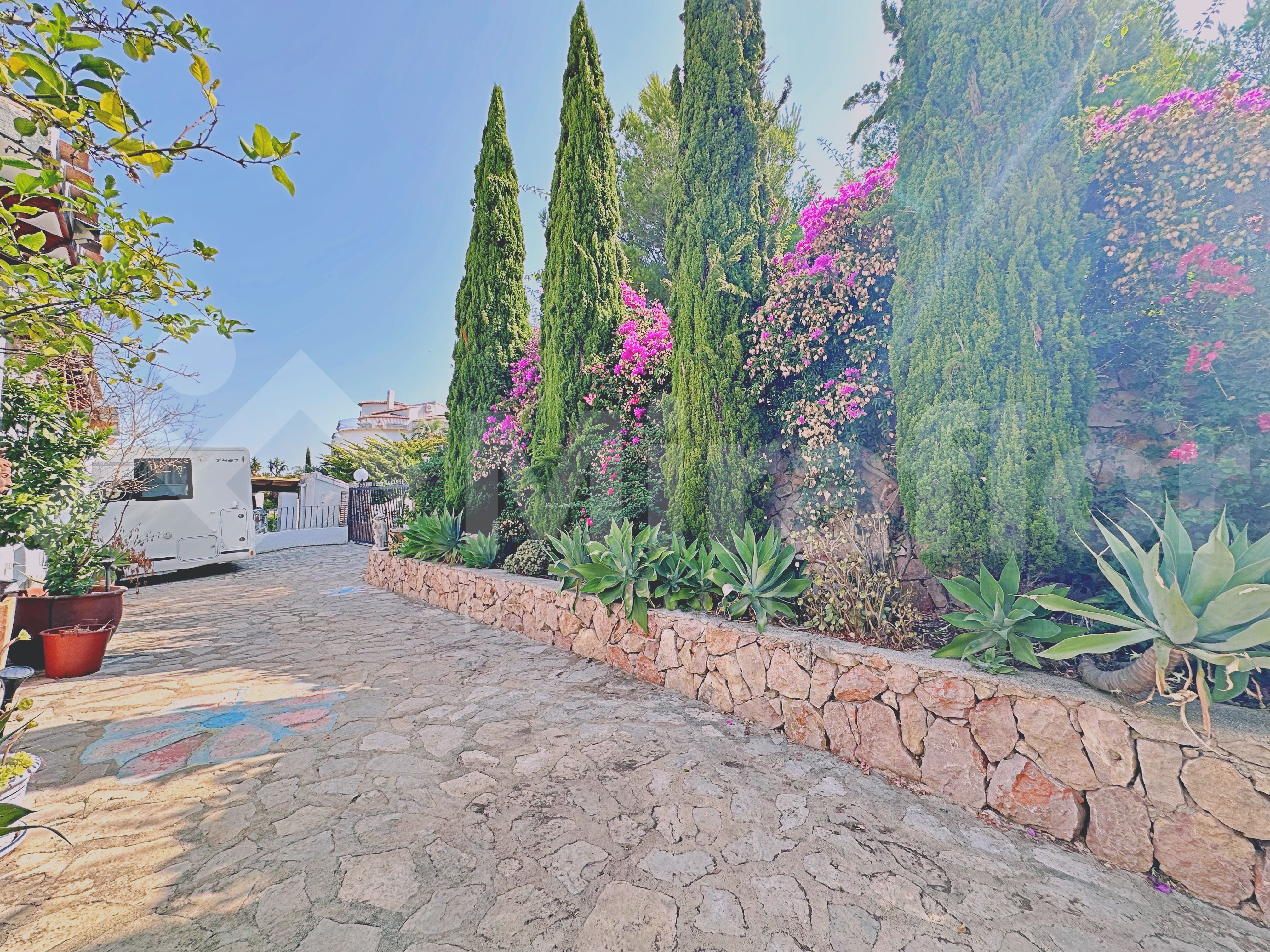 Miraflor Homes