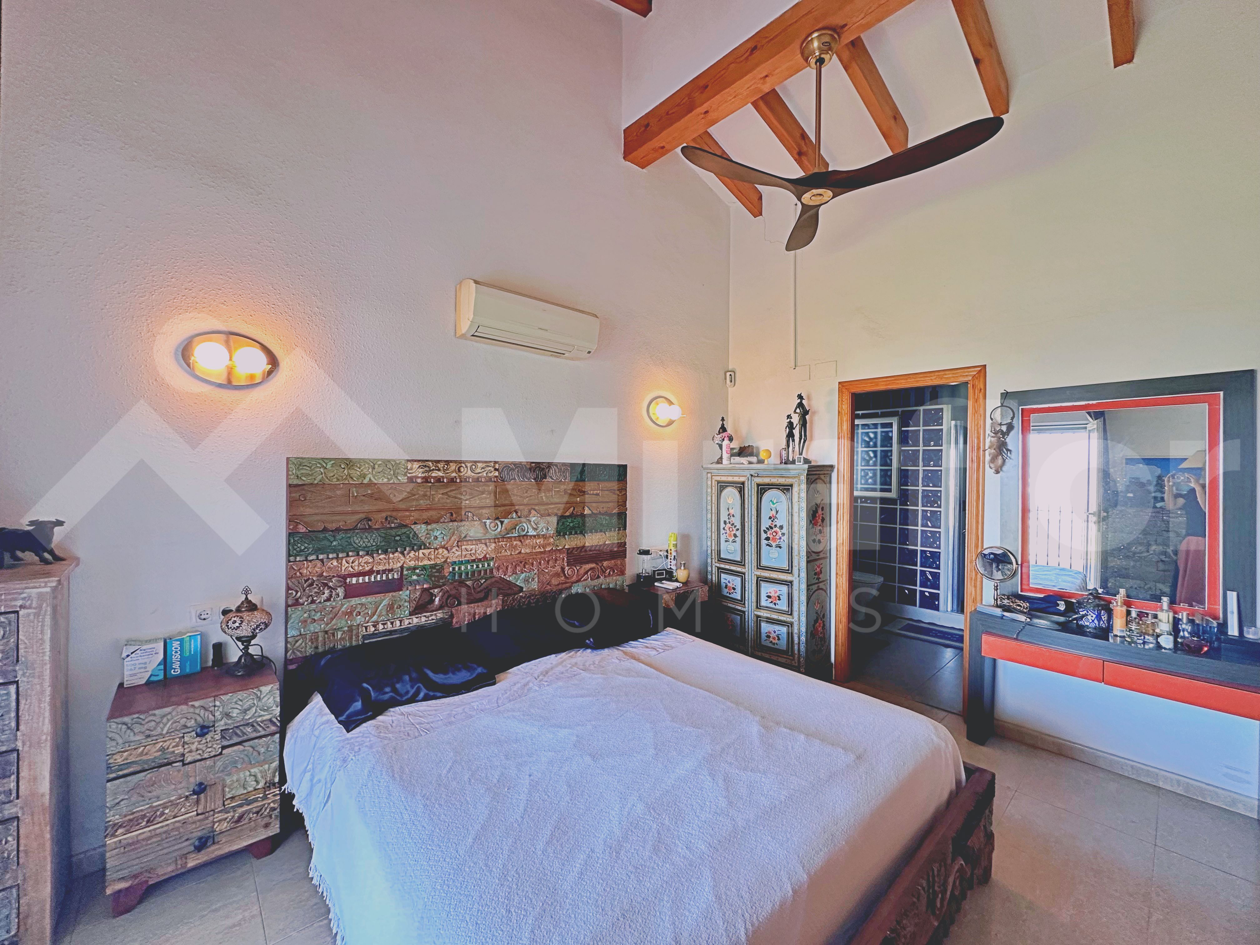 Miraflor Homes