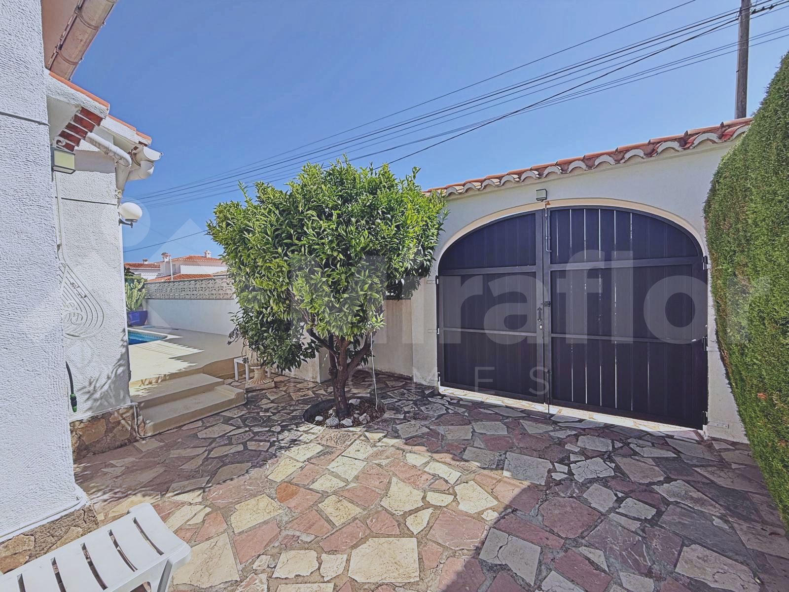 Miraflor Homes
