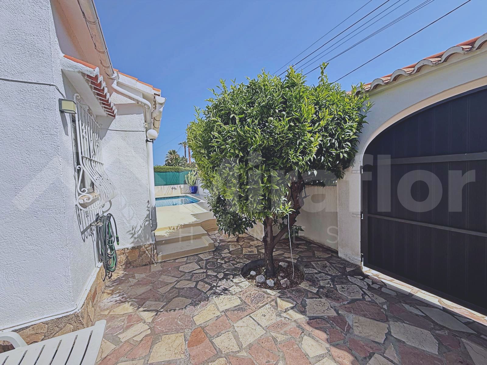 Miraflor Homes