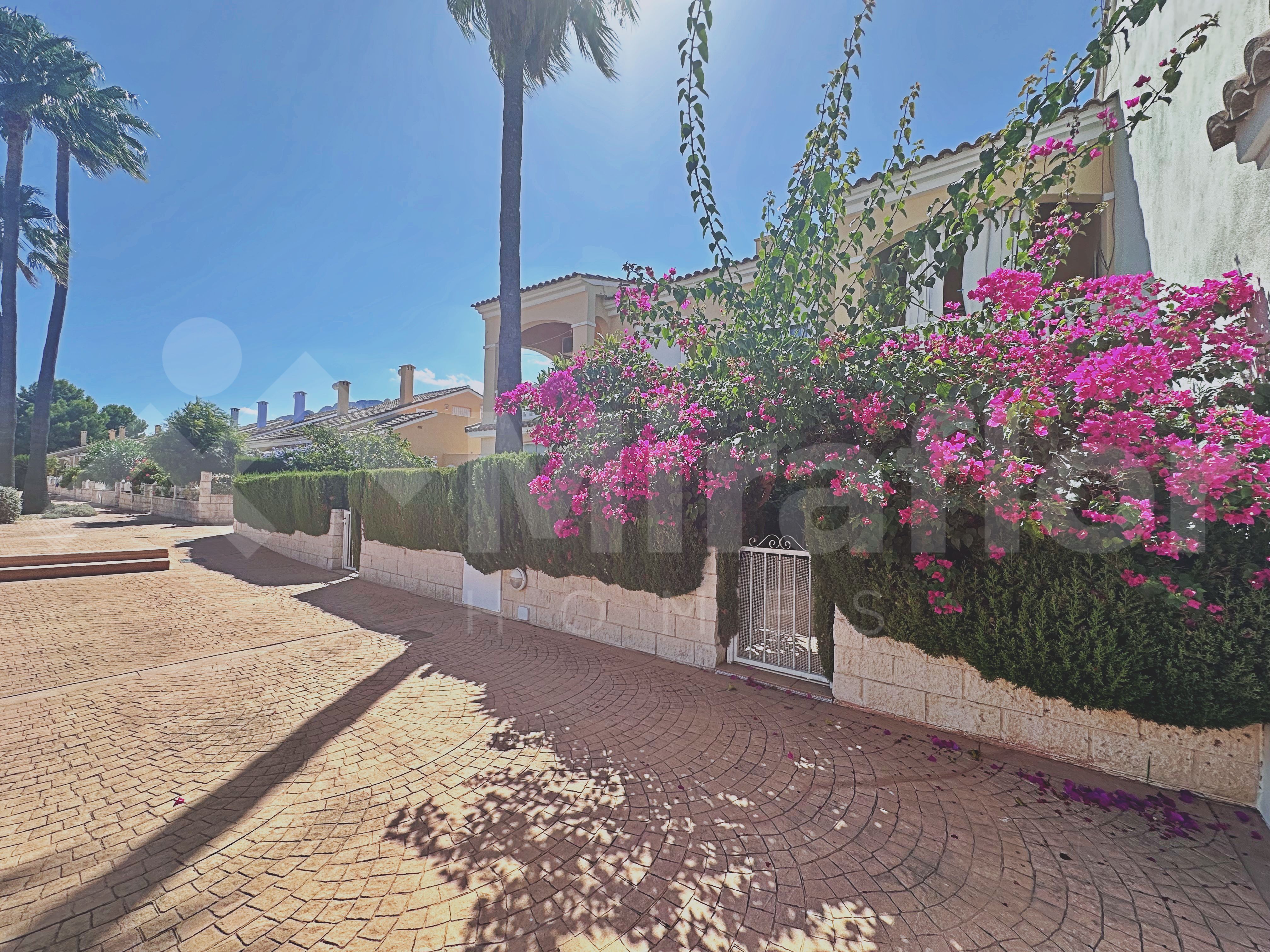 Miraflor Homes