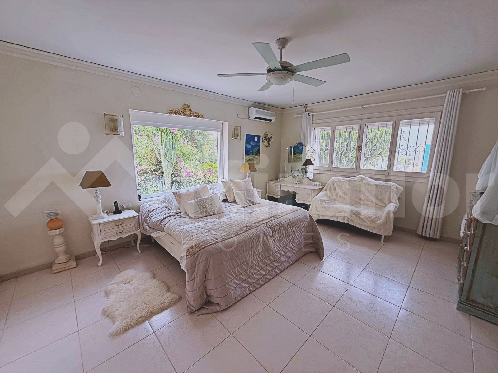 Miraflor Homes