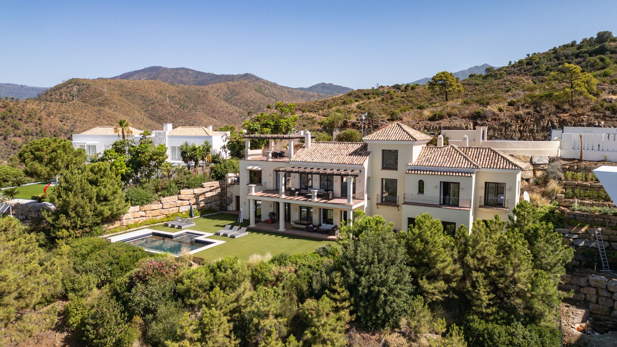 5 Bedroom Villa for sale Benahavis