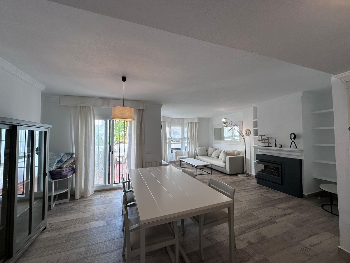 Apartment in Nueva Andalucía