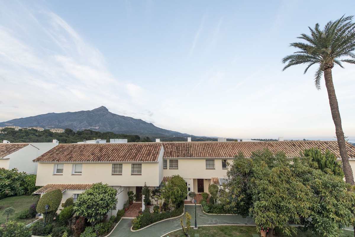 Town House in Nueva Andalucía