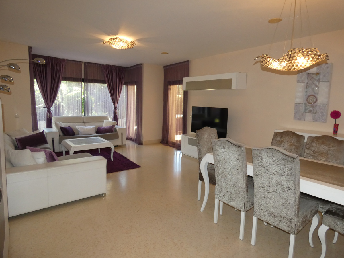 Apartment in Benahavís