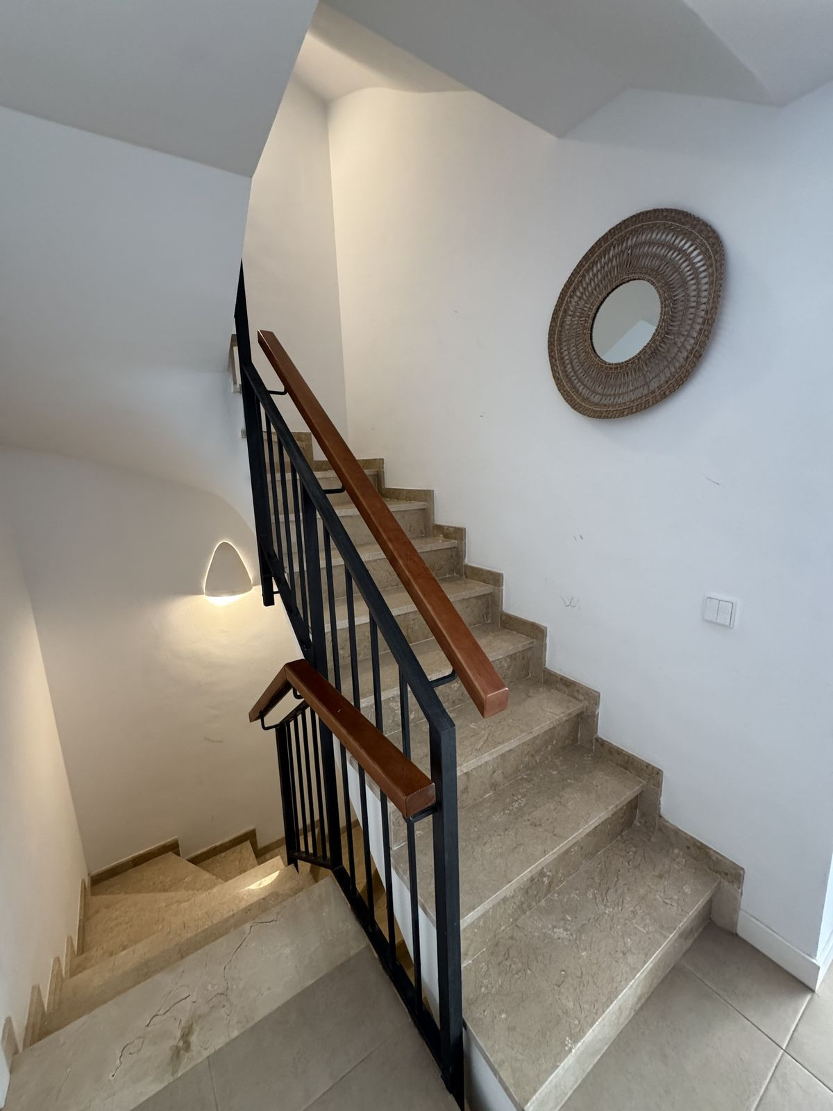 Town House in New Golden Mile