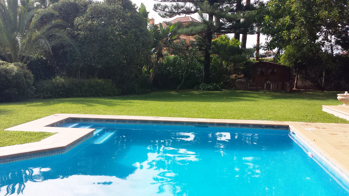 Villa in Cortijo Blanco