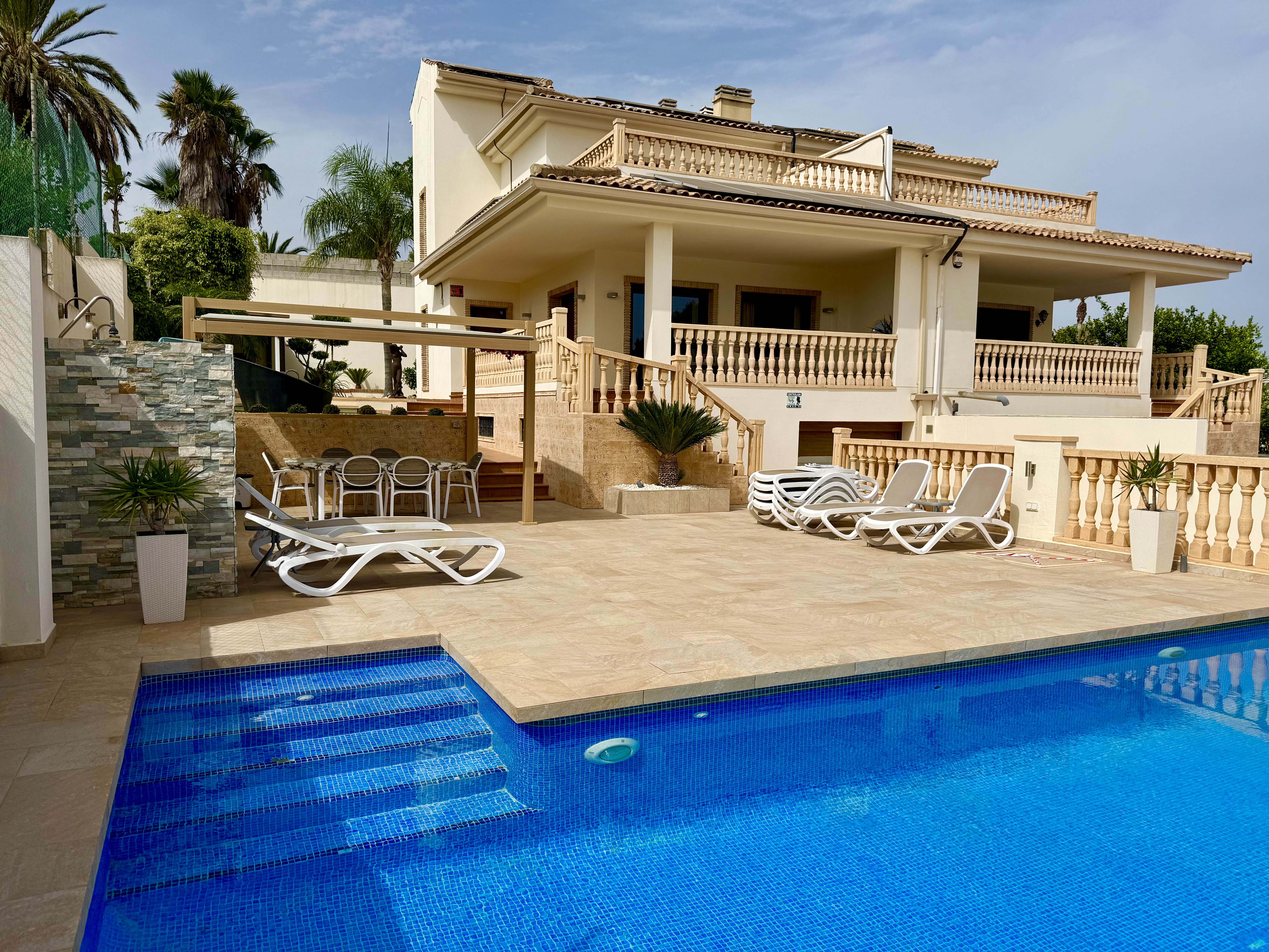 Villa in Los Balcones
