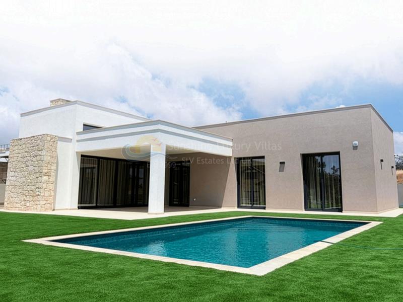 Bungalow in Souni-Zanatzia