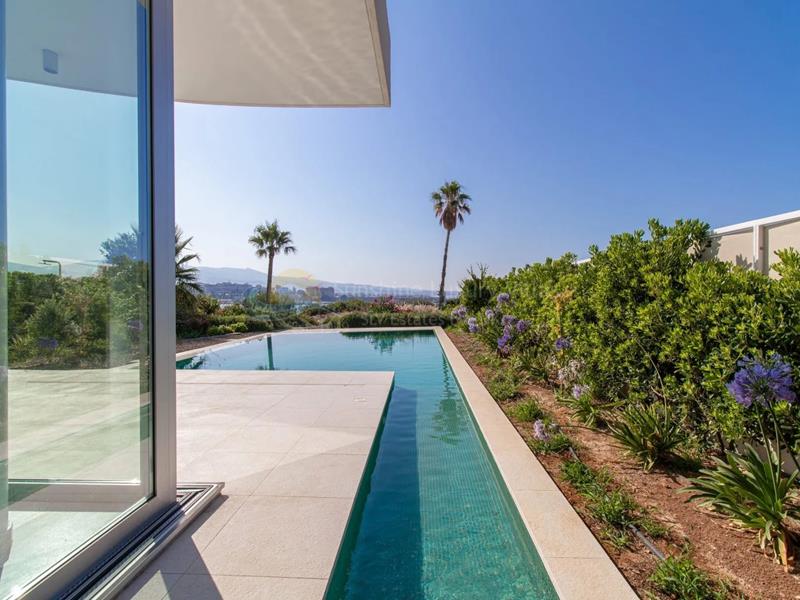Villa in Coral Bay