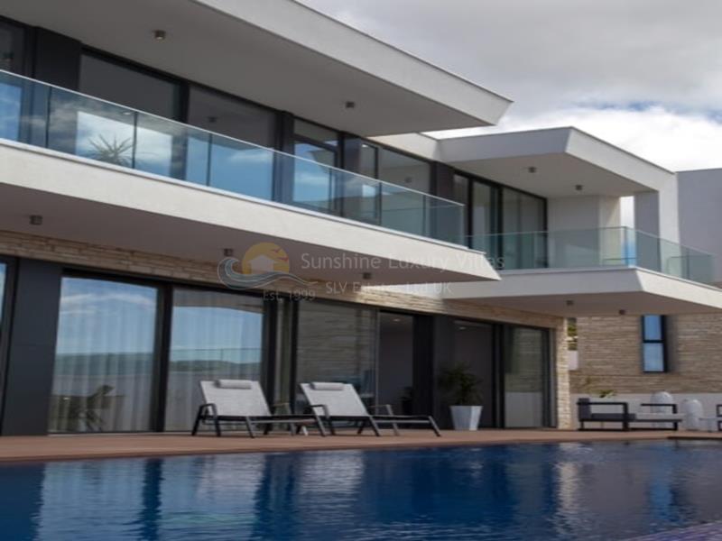Villa in Peyia