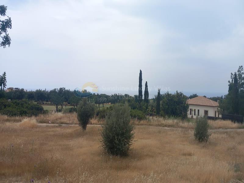 Plot in Aphrodite Hills